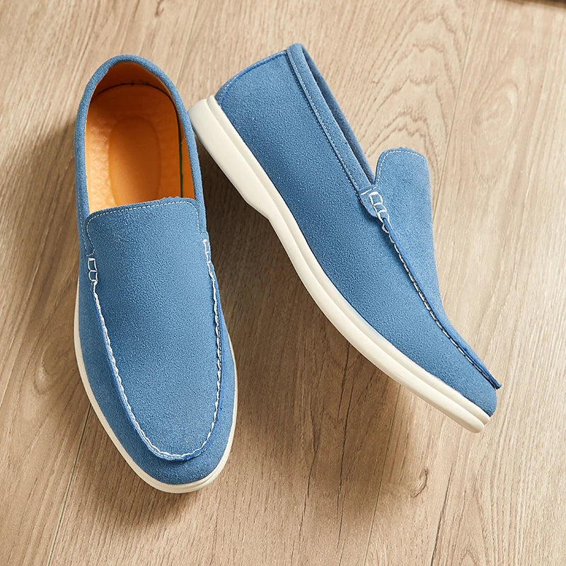 Elegantes mocasines de ante