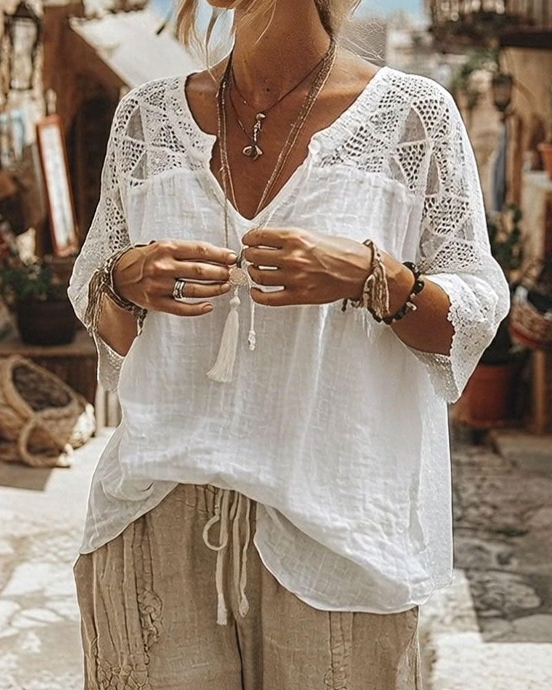 Cynthia™ | Blusa de Escote en V con Detalles de Encaje