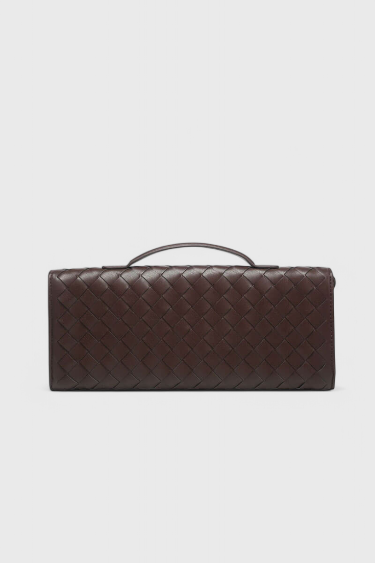 Bolso Clutch Melanie con Detalle de Nudo Dorado