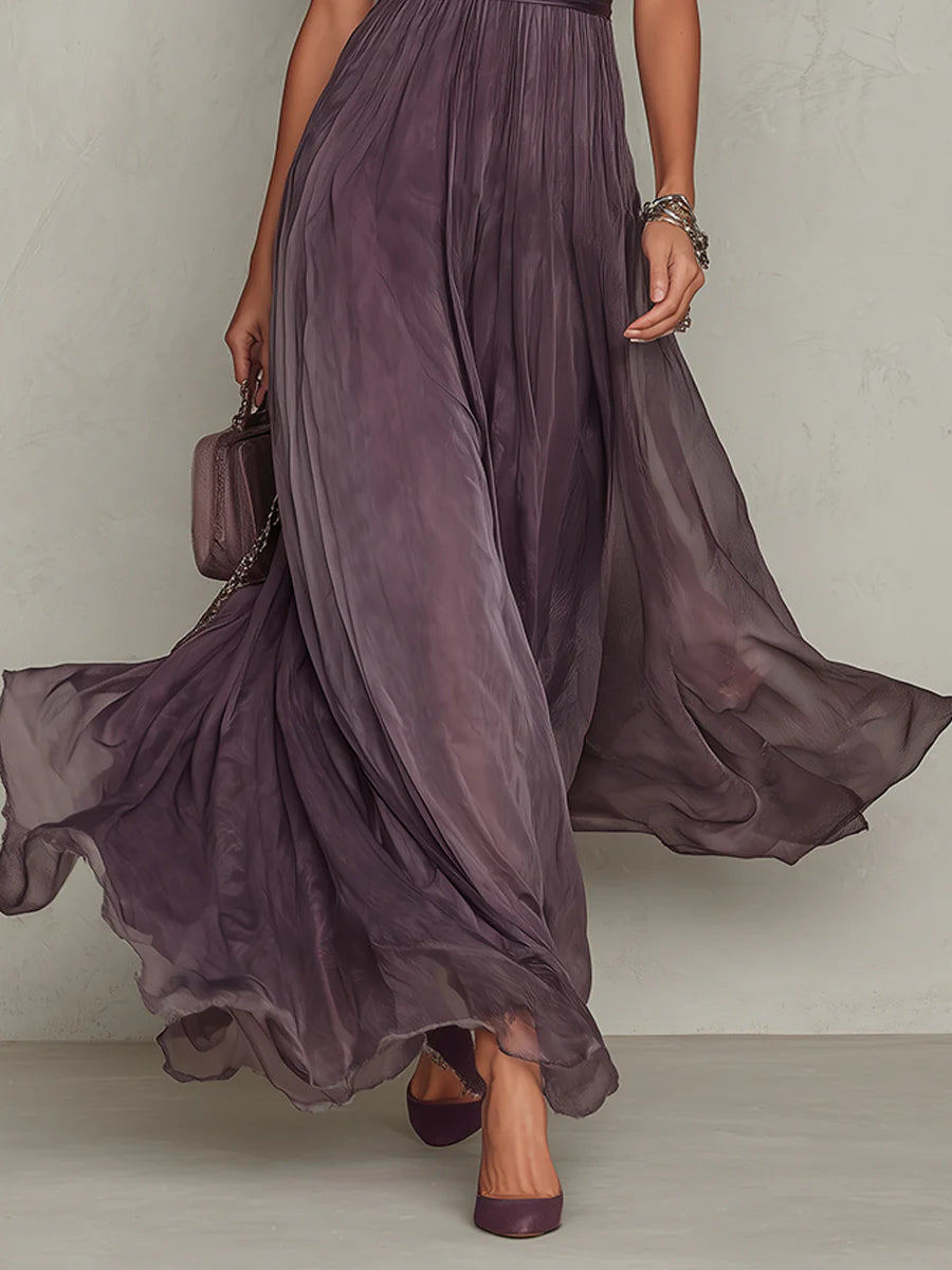 Guadalupe | Vestido largo violeta con escote en forma de llave, borde de encaje de gasa